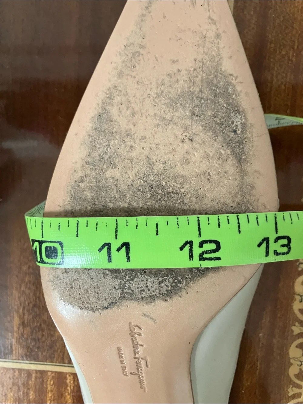 5.5  Ferragamo Tan slides  Shoes kitten heels EUC